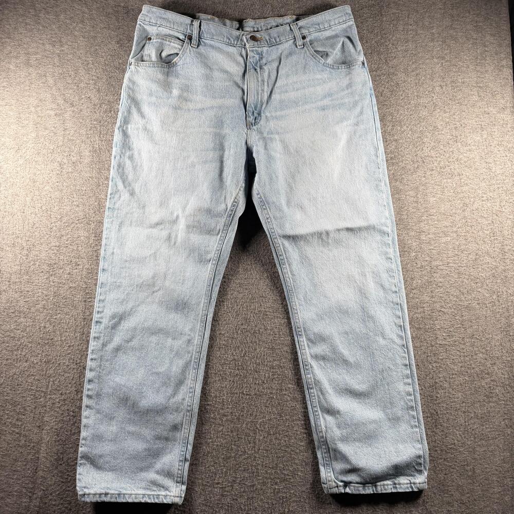 Wrangler Jeans Mens 38x29 Light Wash Blue Relaxed Straight Stretch Denim Pants